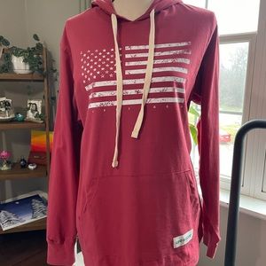 Red American flag Life is Good long sleeve thick T-shirt/light sweatshirt.Small